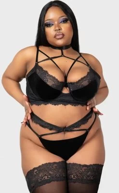 Affinity Bondage Bra [Plus Size]